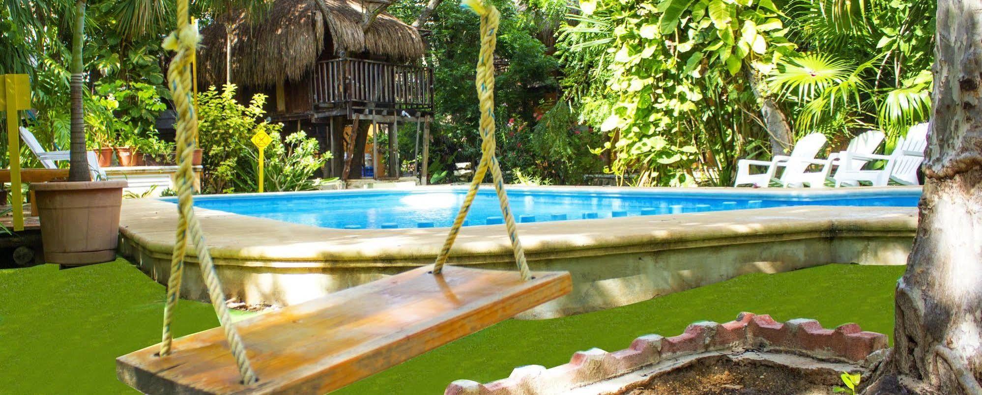 Koox City Garden Hotel Playa del Carmen Buitenkant foto